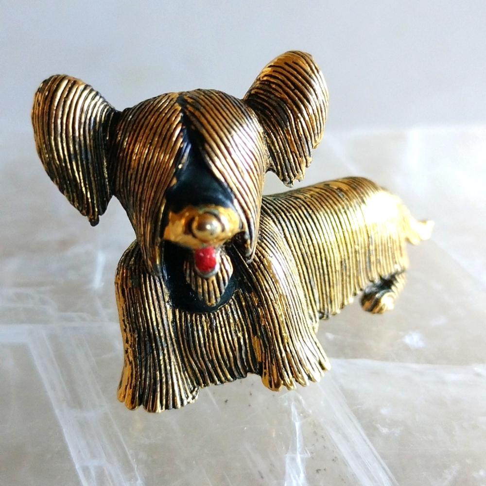 VINTAGE SCOTTIE DOG PIN 11/2 " x 1 1/4" BRUSHED DESIGN